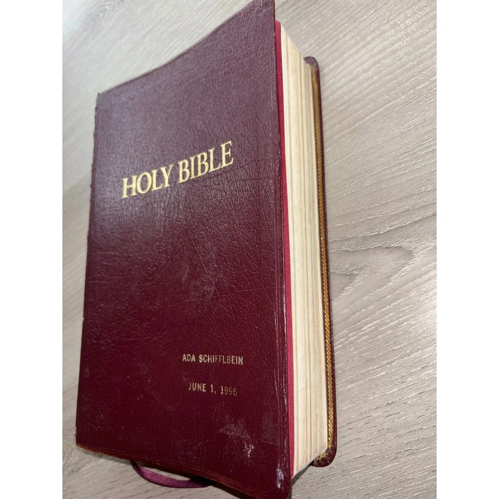 Zondervan KJV Holy Bible Giant Print Classic Reference Red Letter Bonded Leather